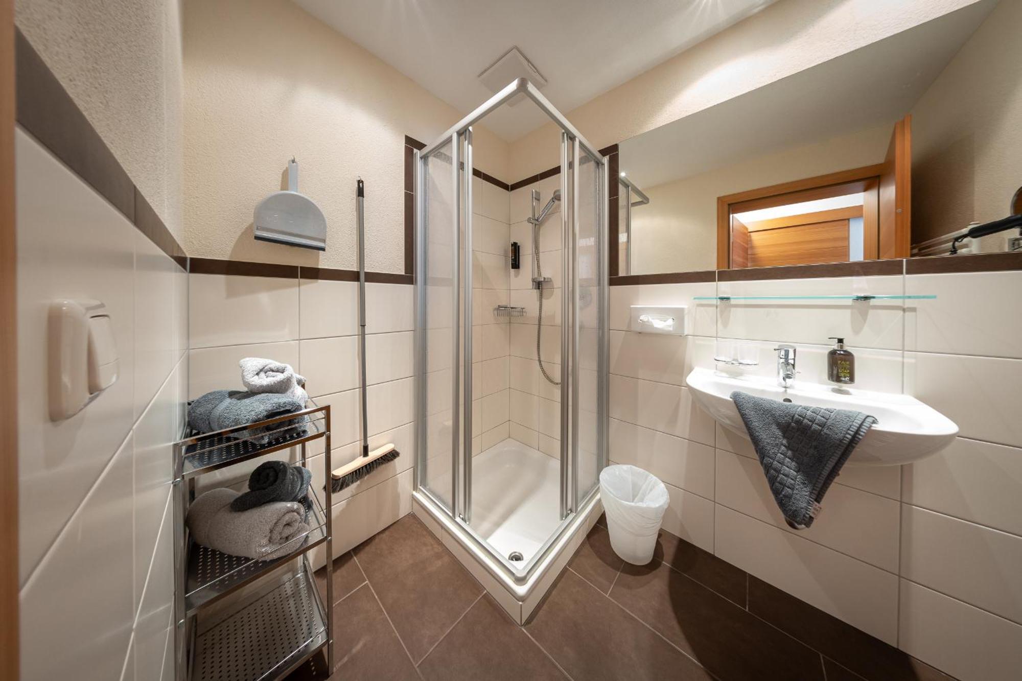 Appartements Am Burgsee 拉迪斯 外观 照片